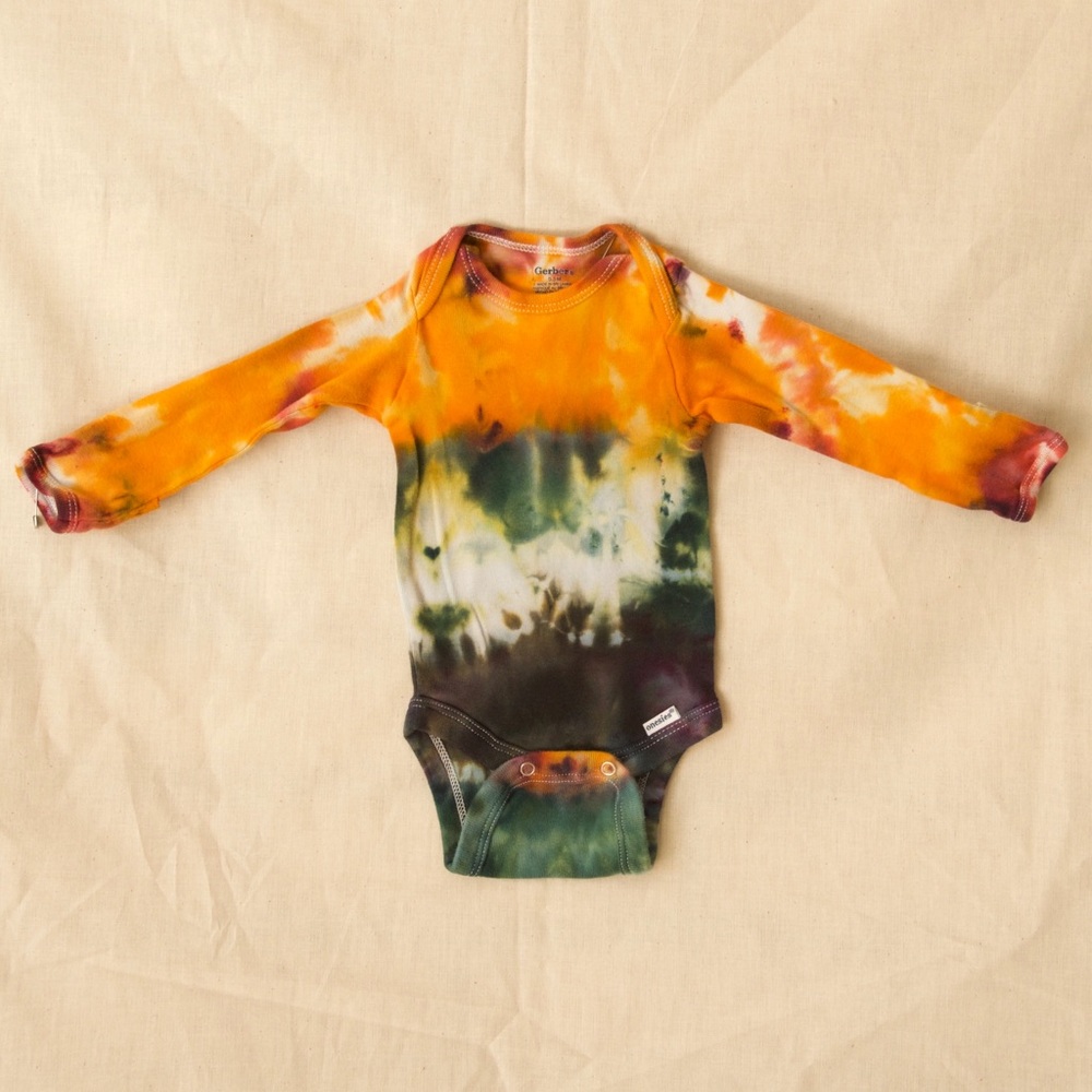 tie dye onesie [0-3mo]